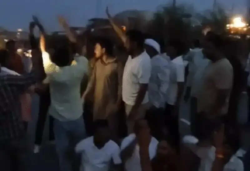 मप्र के दतिया से नरोत्तम मिश्रा का टिकट कटने के बाद समर्थकों ने ग्वालियर-झांसी हाईवे किया जाम