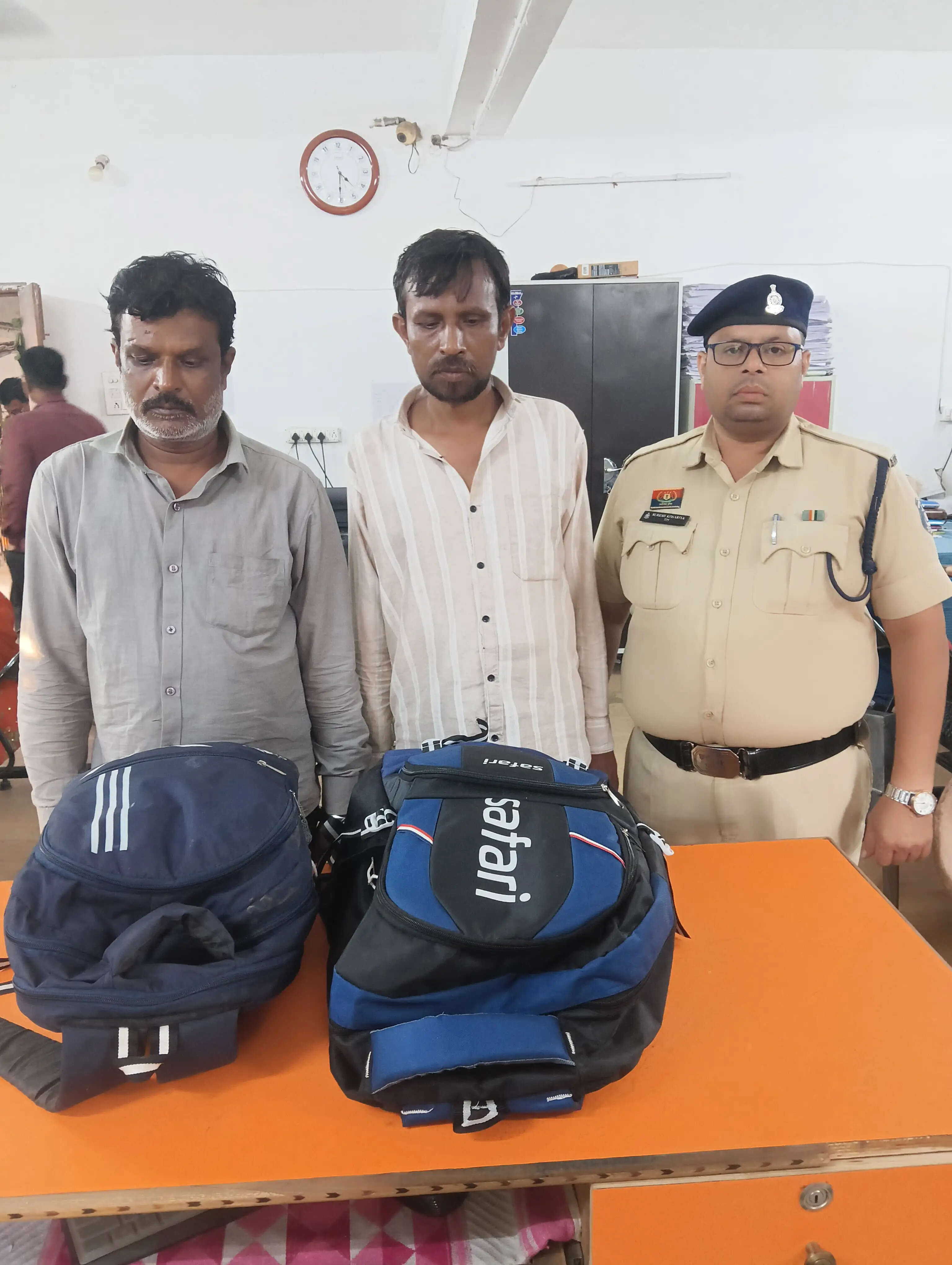 रायपुर में चार किलो गांजा के साथ मध्यप्रदेश के दो आरोपित गिरफ्तार, कीमत दाे लाख रुपये