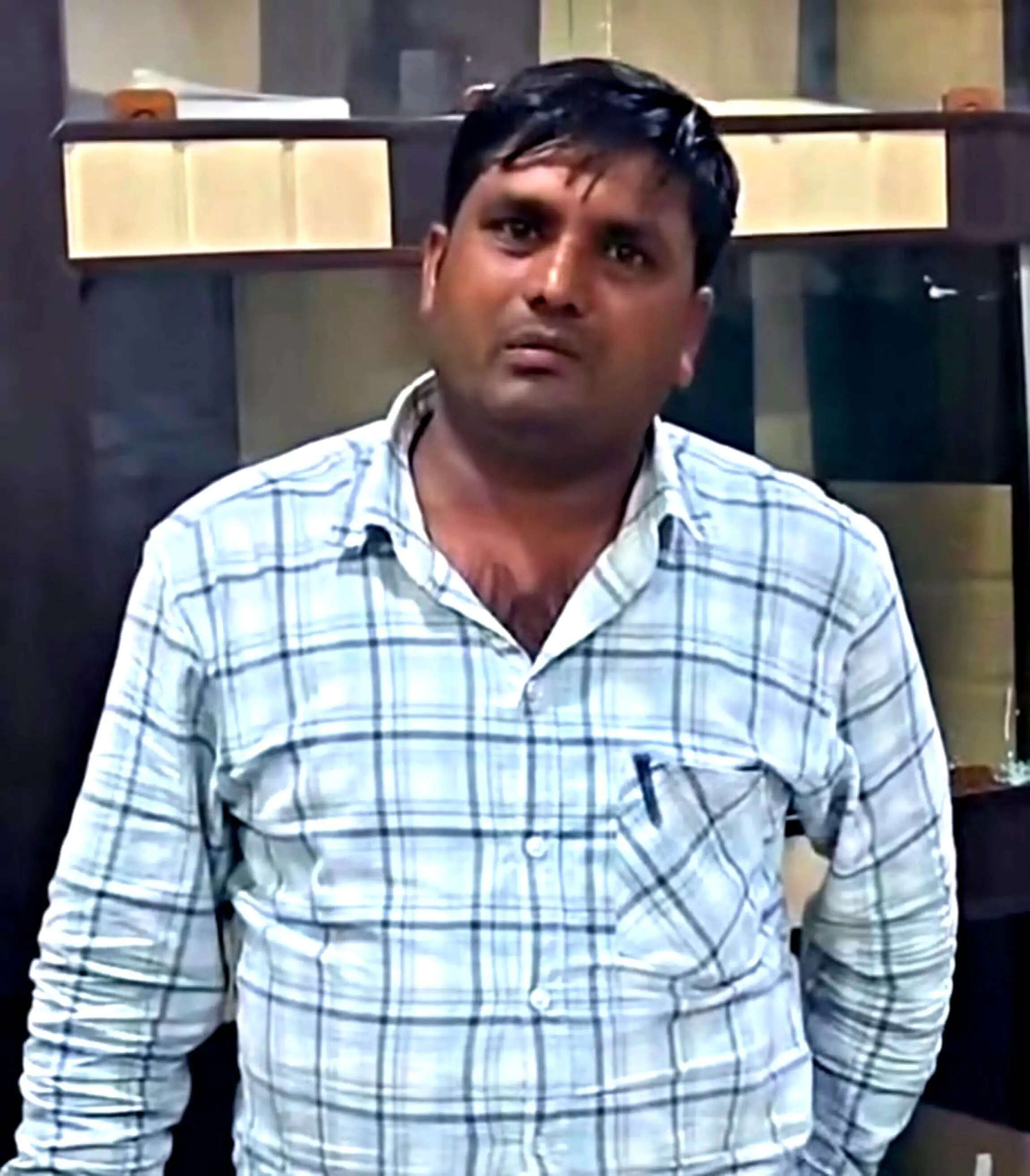(अपडेट) एसीबी का छापा, चार हजार की रिश्वत लेते तहसीलदार का रीडर गिरफ्तार