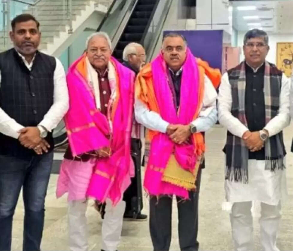 भाजपा के राष्ट्रीय महामंत्री और प्रदेश प्रभारी ने की सदस्यता अभियान और सांगठनिक चुनावों की समीक्षा