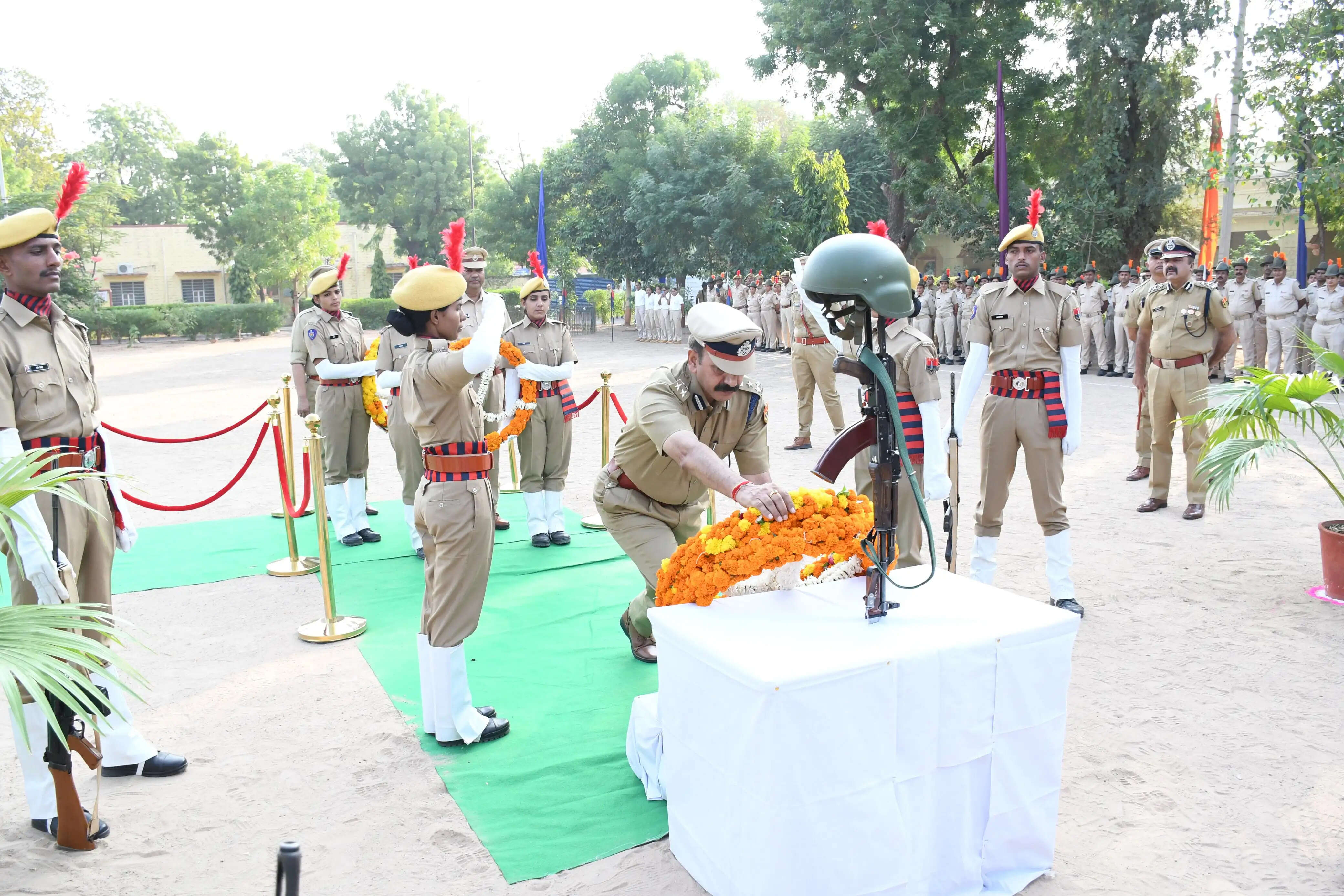 पुलिस शहीद दिवस : साइबर अपराध के साथ पुलिस के सामने कई चुनौतियां, कर्तव्य पालन से निभाएं ड्यूटी: पुलिस आयुक्त