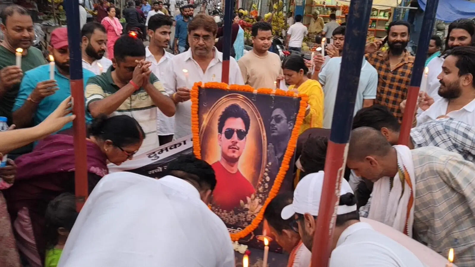 बिहार के भरत तिवारी हत्याकांड के विरोध में निकाला गया कैंडल मार्च