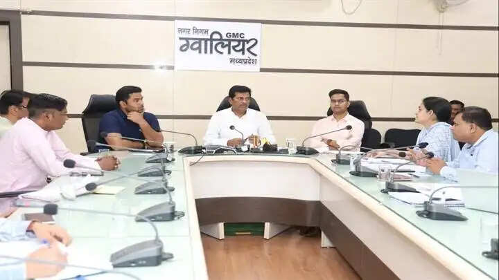 चंबल प्रोजेक्ट के कार्यों को बरसात से पहले पूर्ण करें: सांसद कुशवाह