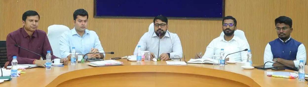 कोरबा में पेयजल व्यवस्था को लेकर प्रशासन सतर्क, गर्मी से पहले तैयारी के निर्देश