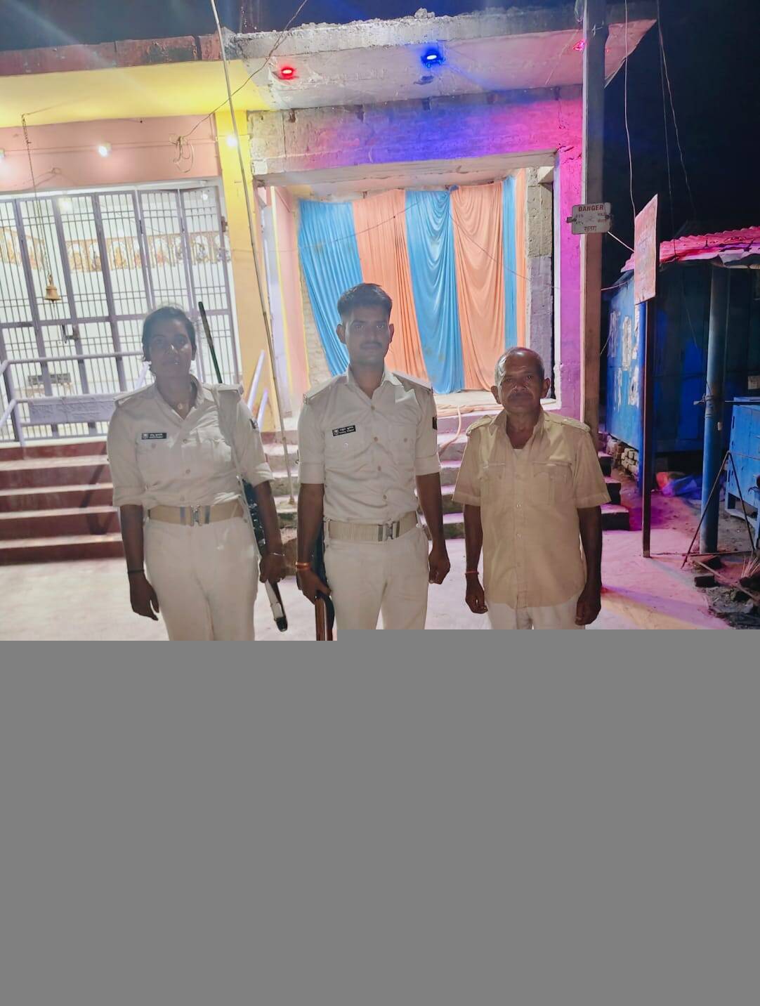 सारण में पुलिस ने देर रात होटलों और हॉस्टलों की ली तलाशी