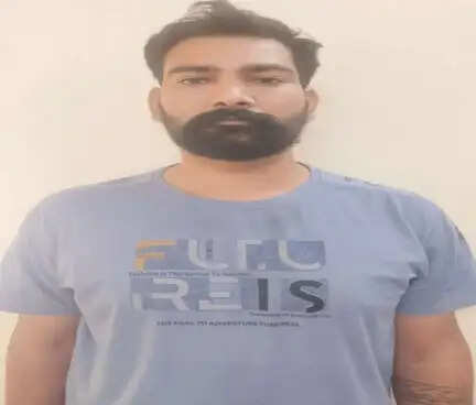 कमीशन के लालच में साइबर ठगों को बैंक खाता देने वाला आरोपित गिरफ्तार