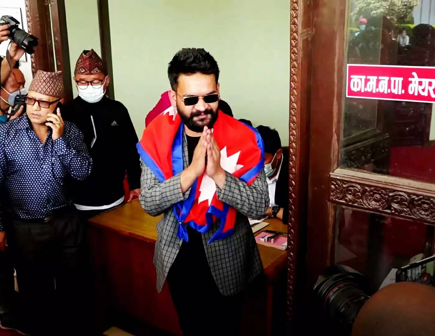 नेपाल में बालेन शाह ने वैकल्पिक राजनीतिक इकाई बनाने की कवायद तेज की