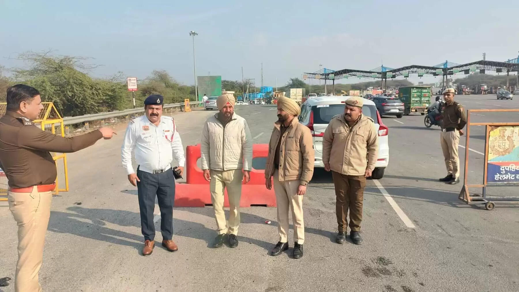 गुरुग्राम:ड्यूटी में लापरवाही पर यातायात पुलिस के दो जोनल अधिकारी निलंबित