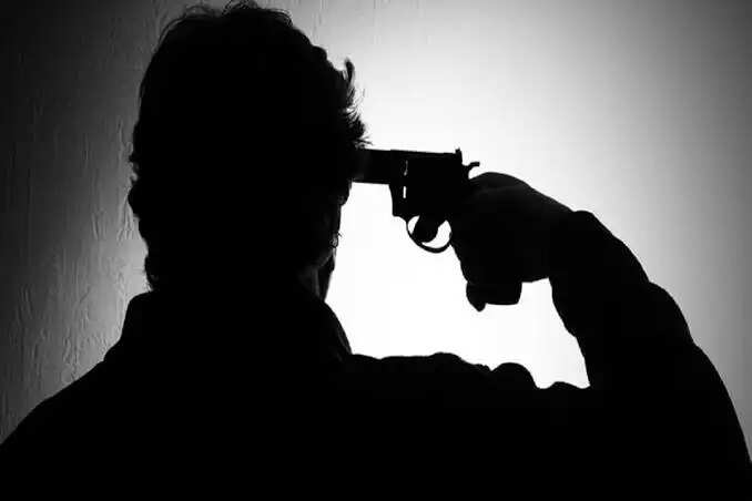 फिरोजाबाद में युवक ने खुद को मारी गोली, मौत, पुलिस जांच में जुटी