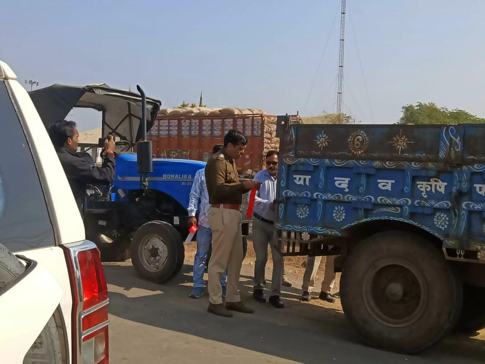 सिवनीः ओवरलोड ट्रक पर 14 हजार और प्रतिबंधित समय में प्रवेश पर 5 हजार का जुर्माना