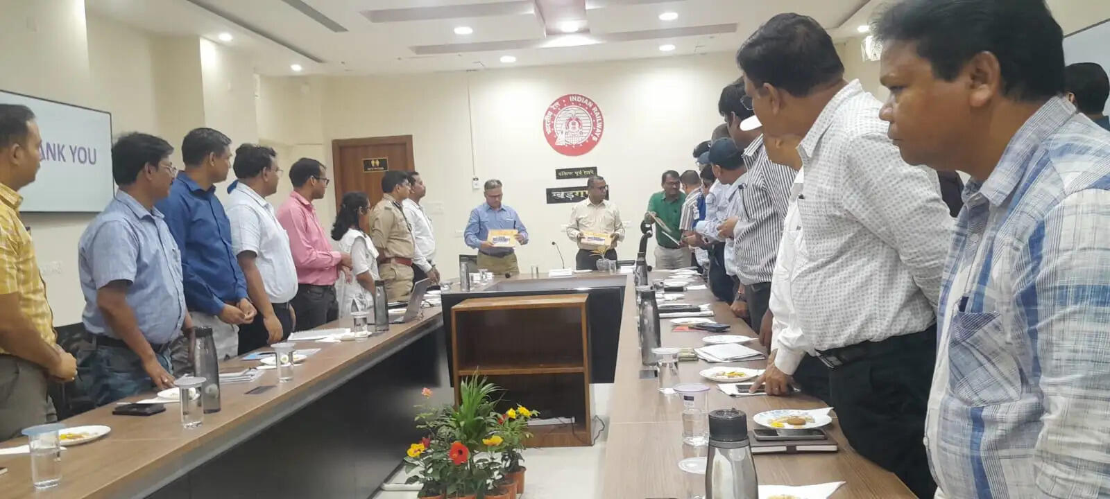 खड़गपुर मंडल और वर्कशॉप का महाप्रबंधक ने किया निरीक्षण