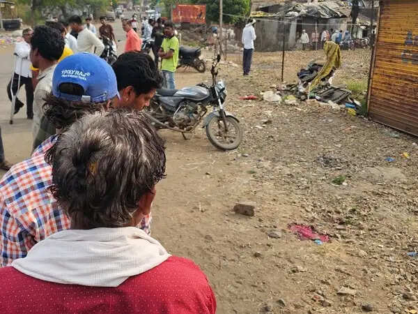 सेंधवा में ढाबा संचालक की पत्थर से हत्या, आरोपी फरार