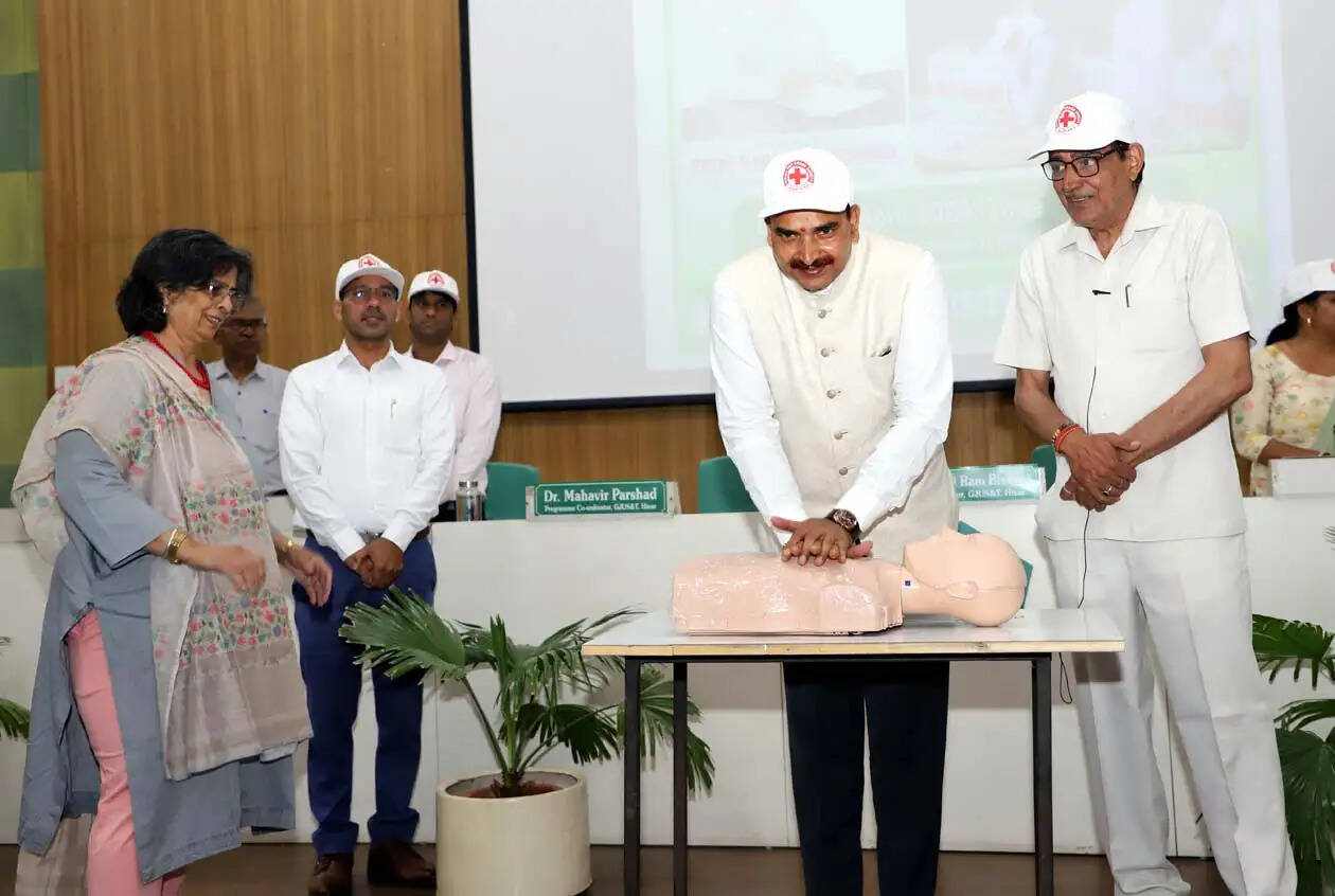 हिसार : गुरु जम्भेश्वर विश्वविद्यालय का उद्देश्य संस्कारवान युवाओं को तैयार करना : बिश्नोई