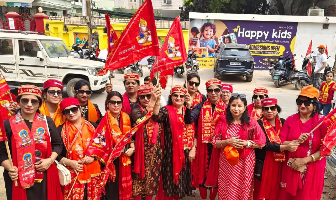 चेटीचंड पर सिंधी समाज की भव्य शोभायात्रा, जयकारों से गूंजा शहर