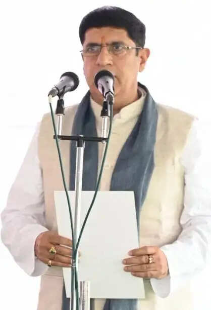 उत्तराखंड : मंत्रिमंडल विस्तार में भाजपा ने साधा क्षेत्रीय संतुलन, कौशिक व खजान दास को फिर मिला मंत्री पद