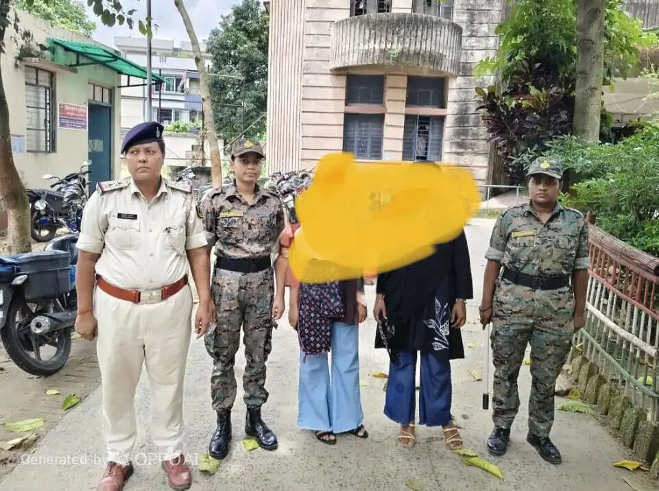 मोबाइल लोकेशन से दो अपहृत महिलाएं सकुशल बरामद, मुख्य आरोपित की तलाश में छापेमारी