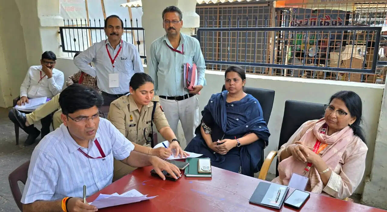 टीजीटी परीक्षा : दूसरे दिन 2077 अभ्यर्थी रहे अनुपस्थित, छह केंद्रों पर शांतिपूर्ण परीक्षा संपन्न