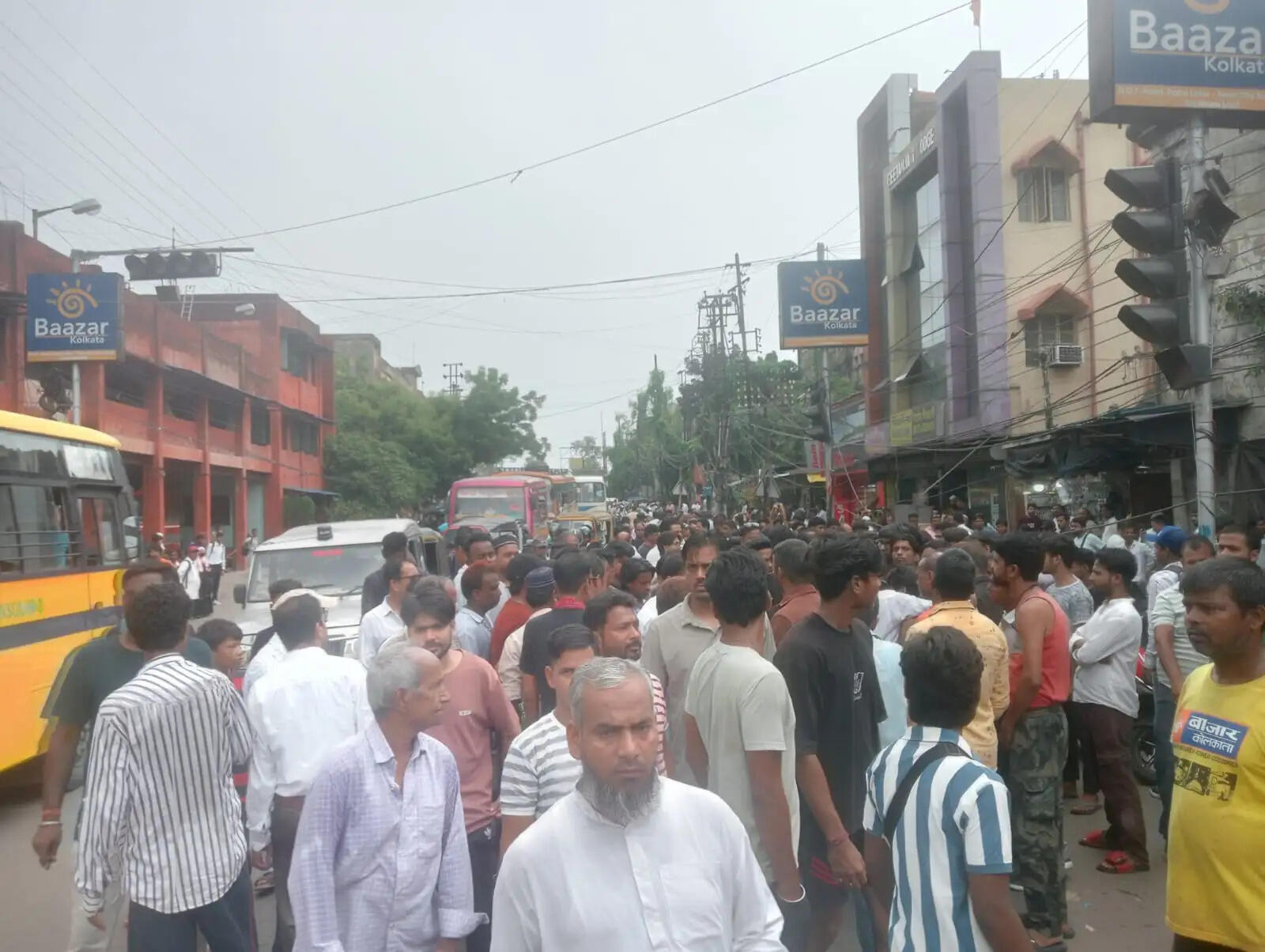 आसनसोल बाजार में अतिक्रमण हटाने की कार्रवाई पर घमासान