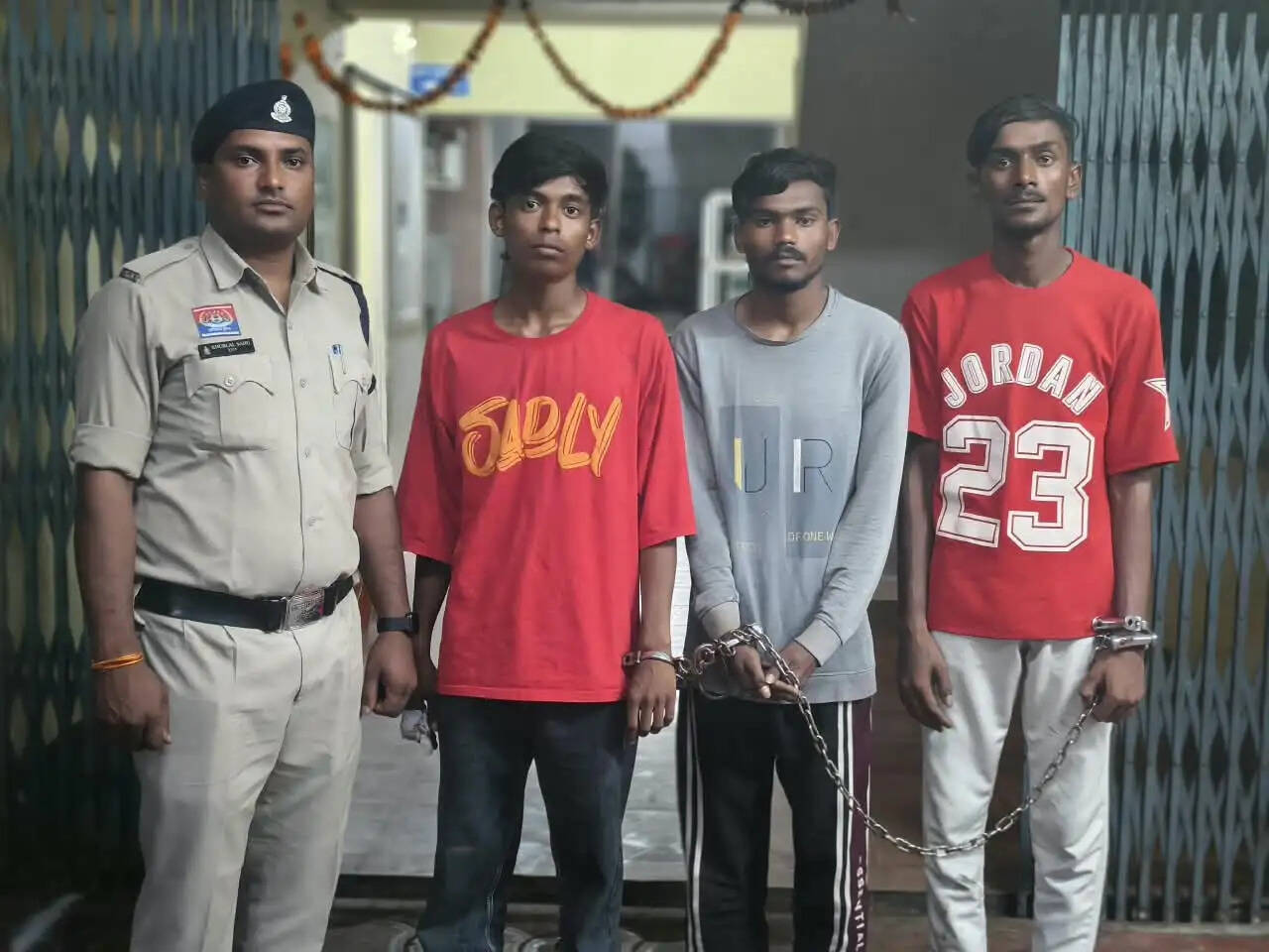 रायपुर : उधार के पांच हजार मांगने पर युवक की हत्या, शव रेलवे ट्रैक पर छोड़ा; तीन आरोपित और दो बालक गिरफ्तार