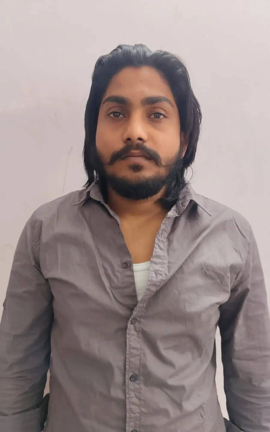 प्रिंस खान गैंग के गुर्गे और पुलिस के बीच मुठभेड़, एक अपराधी घायल, एक गिरफ्तार