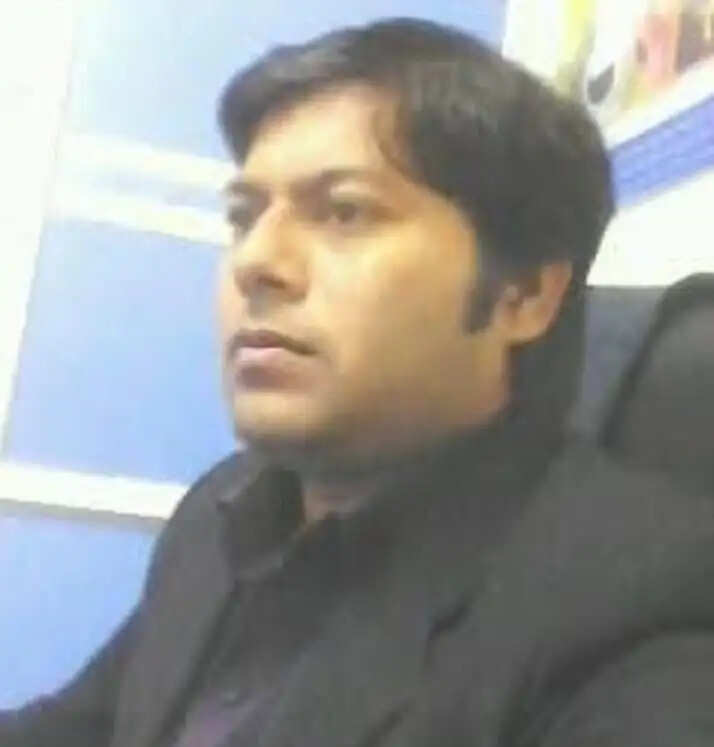 विद्यालय जाते समय शिक्षक की तबीयत बिगड़ी, अस्पताल पहुंचने से पहले मौत
