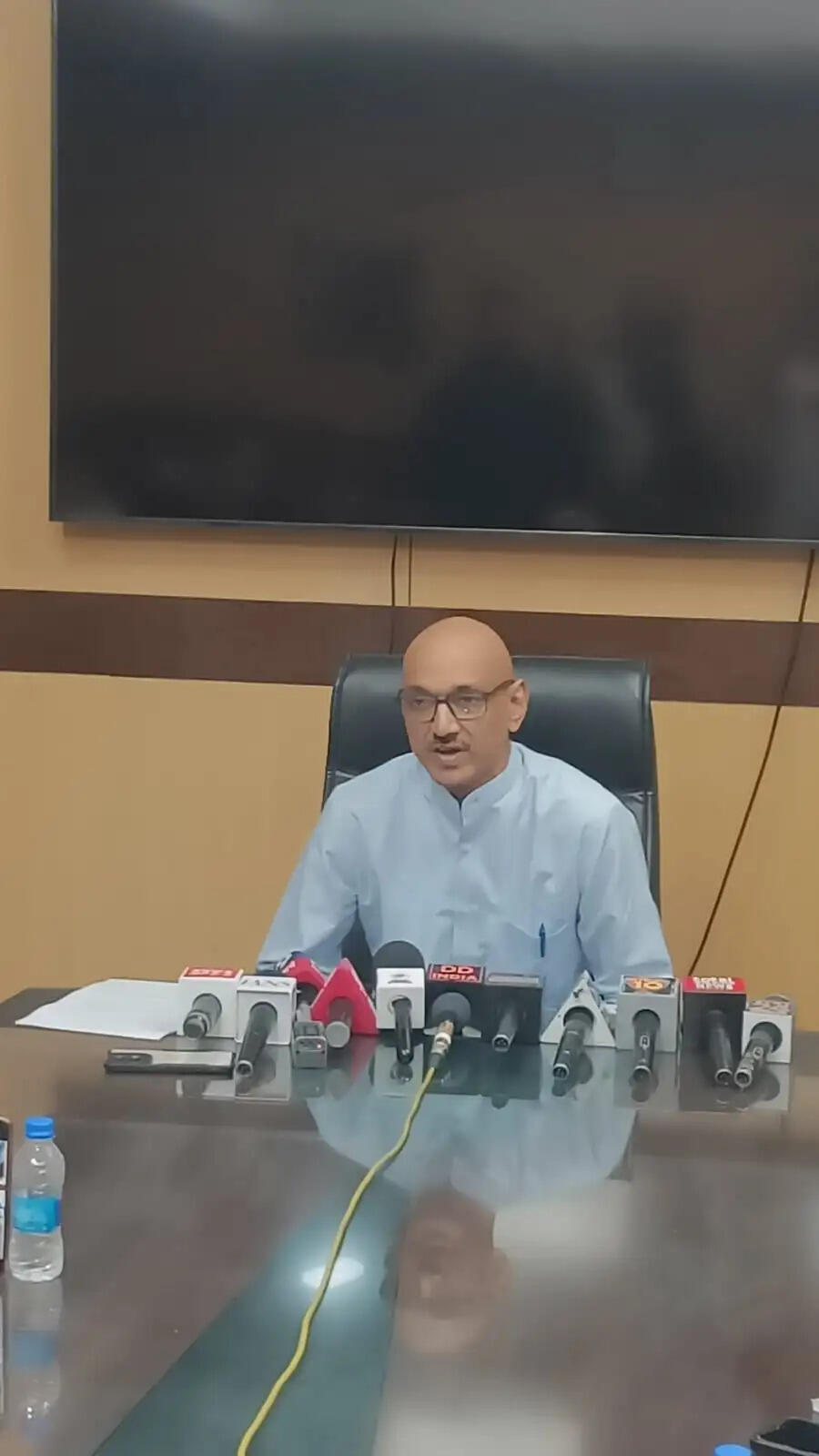 पराली से निकलने वाला धुआं उत्तर भारत के लोगों में बढ़ा रहा उच्च रक्तचाप का खतराः एम्स
