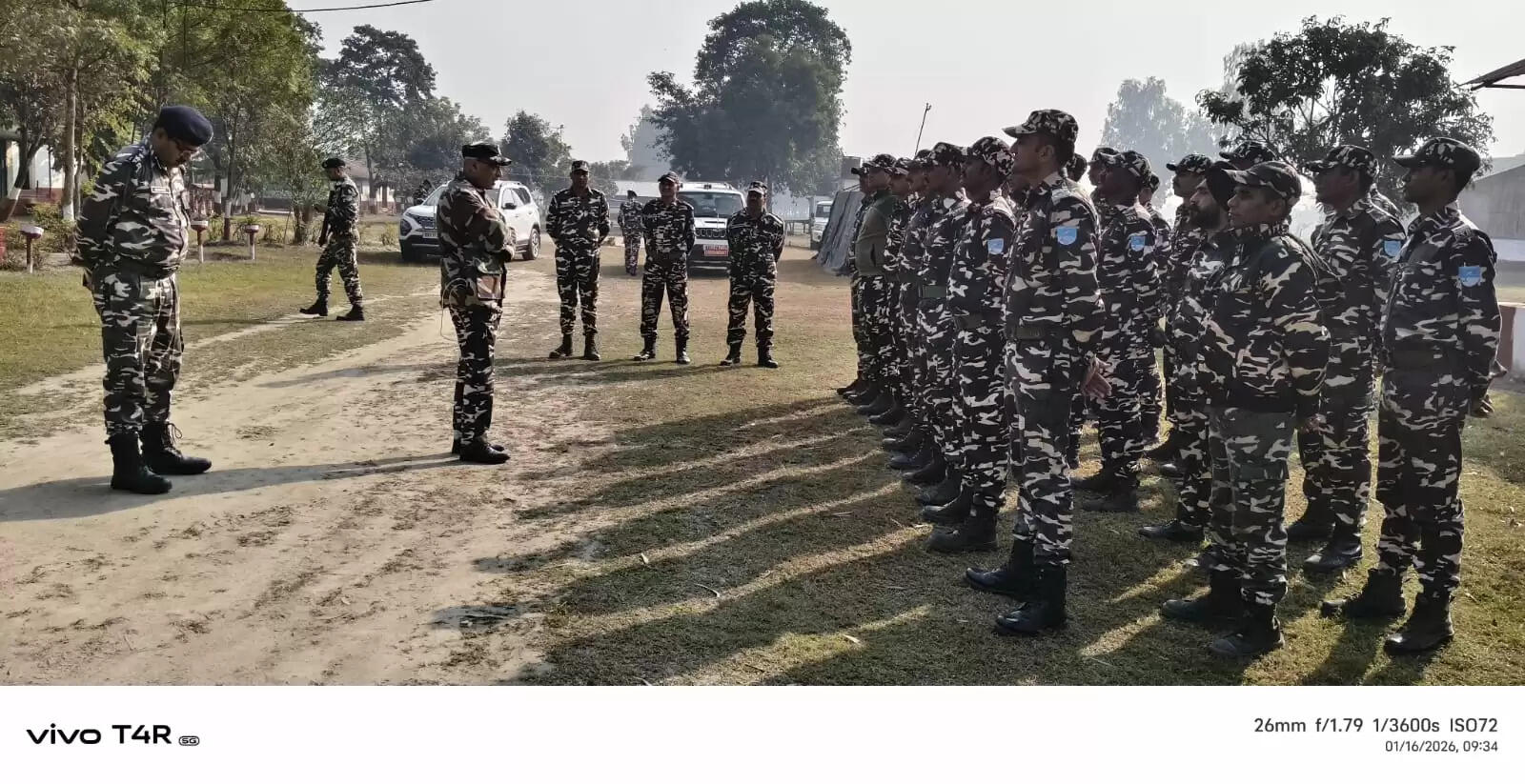 पूर्णिया रेंज के एसएसबी डीआईजी ने बेला गांव में किया ग्रामीणों के साथ संवाद,सैनिक सम्मेलन भी आयोजित