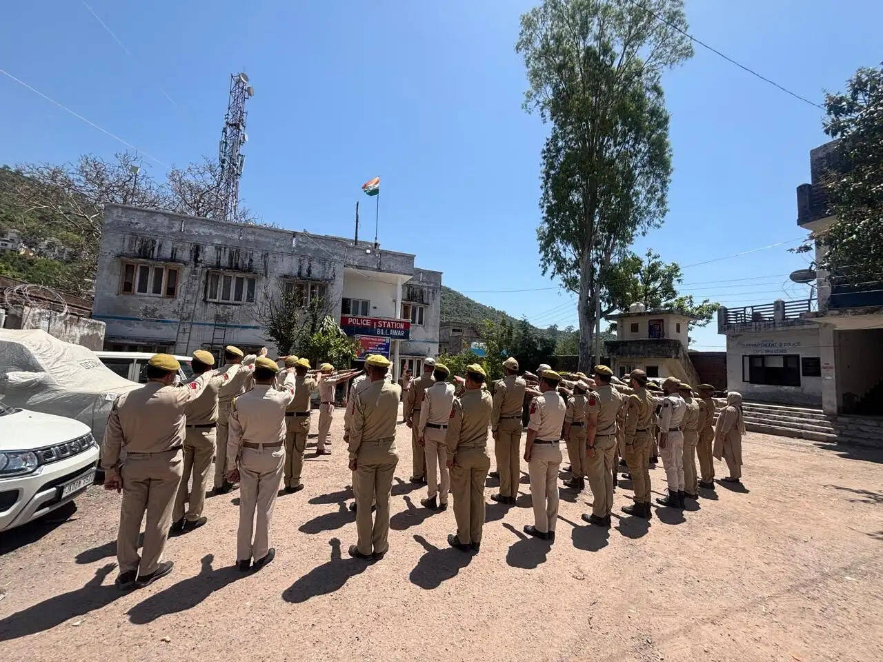 नशा मुक्त अभियान तेज-पुलिस ने जागरूकता कार्यक्रम व शपथ समारोह आयोजित किए