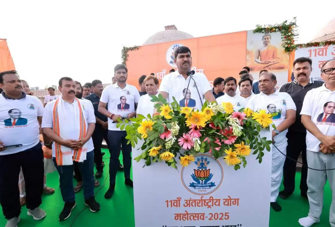 भाजपा ने प्रदेश भर में योग शिविरों का आयोजन कर योग से निरोग का दिया संदेश