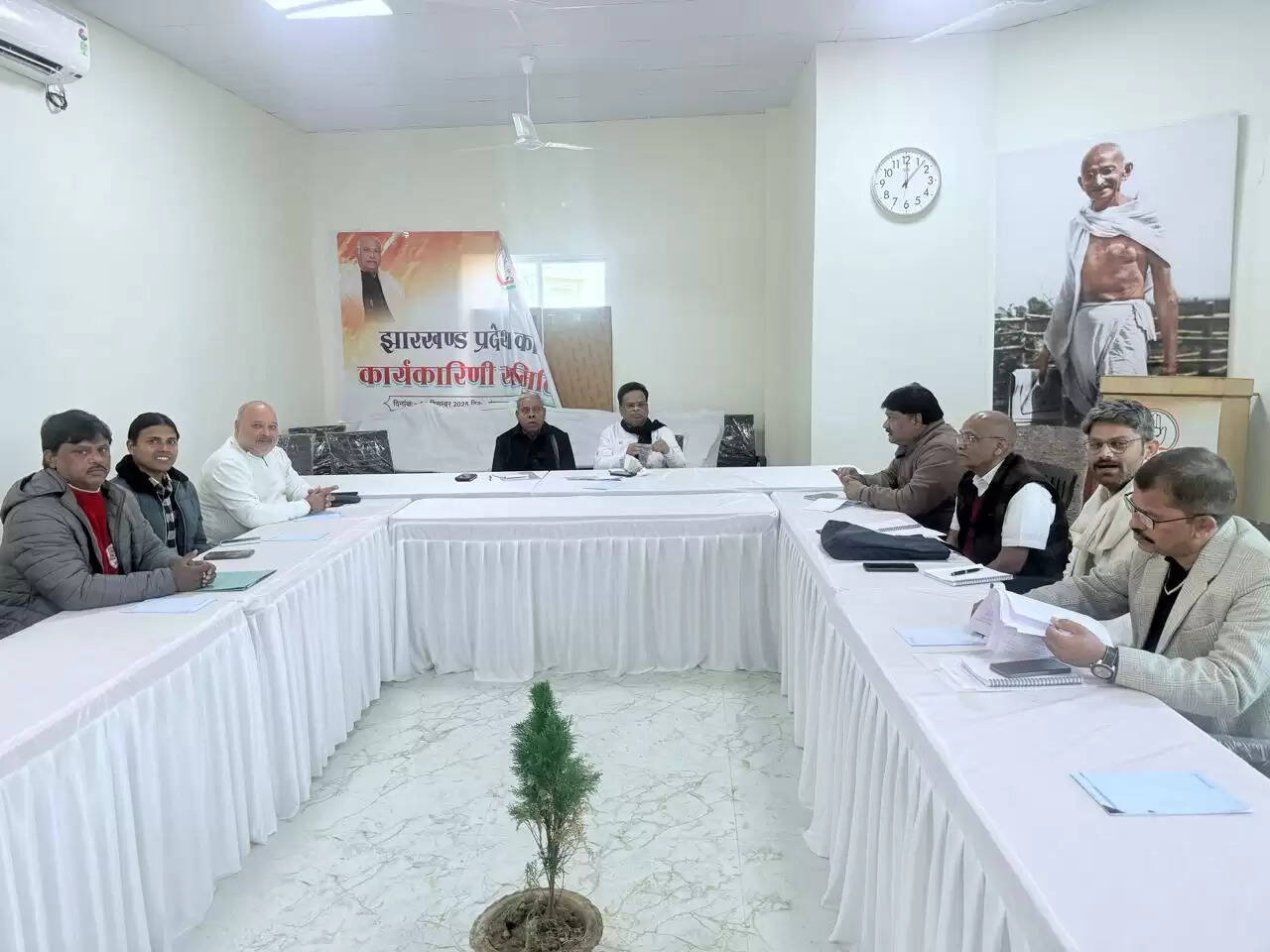 संगठन की मजबूती के लिए पंचायतों के कार्यकर्ताओं में उत्‍साह होना जरूरी : कमलेश