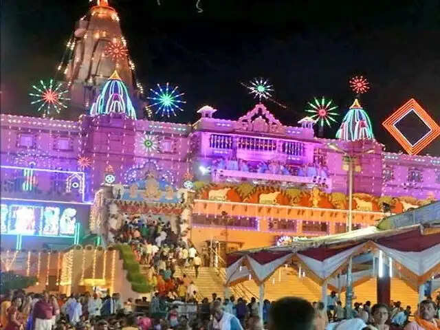 जन्माष्टमी पर मथुरा में पहली बार होगा भव्य ड्रोन शो