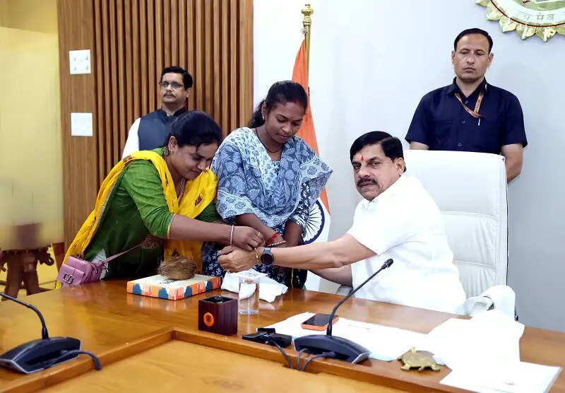पेसा मोबिलाइज़र्स के प्रति हमारी सद्भावना, उनके रोजगार का समाधान शीघ्र निकालेंगे: मुख्यमंत्री डॉ. यादव