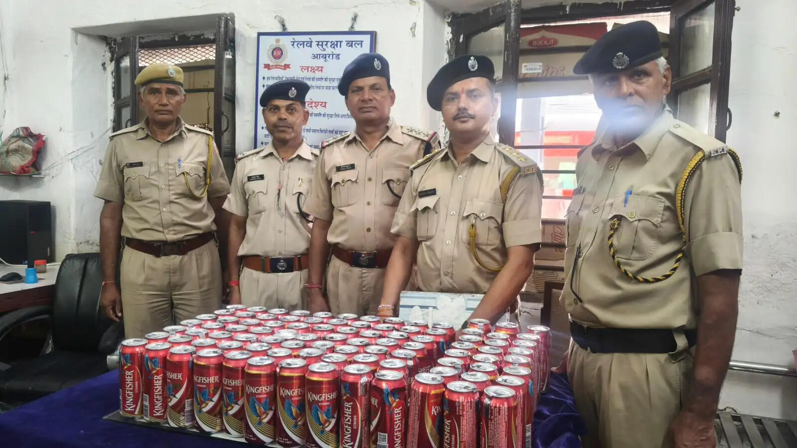 आबकारी विभाग ने किया 250 लीटर वॉश नष्ट