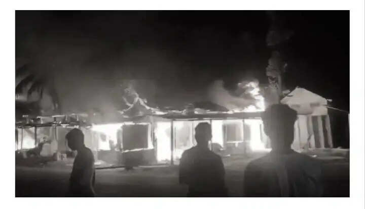 अभयापुरी में भीषण आगजनी, 14 व्यावसायिक प्रतिष्ठान जलकर राख