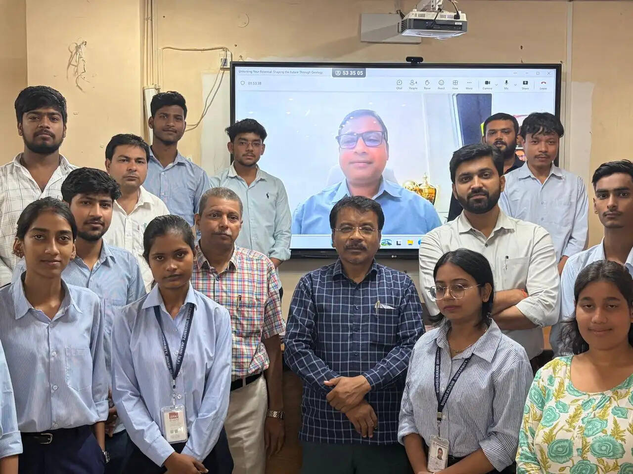भूविज्ञान में करियर की नई राहें खोल रही आधुनिक तकनीक : अद्वैत सक्सेना
