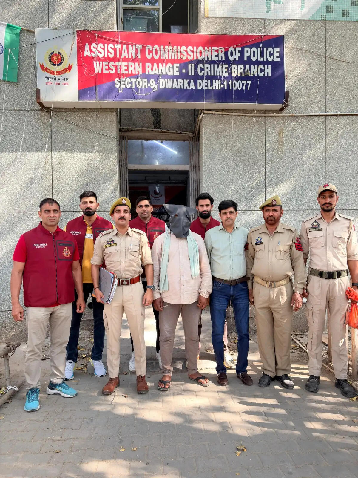 बेटी की हत्या के मामले में दस साल से फरार आरोपित गिरफ्तार