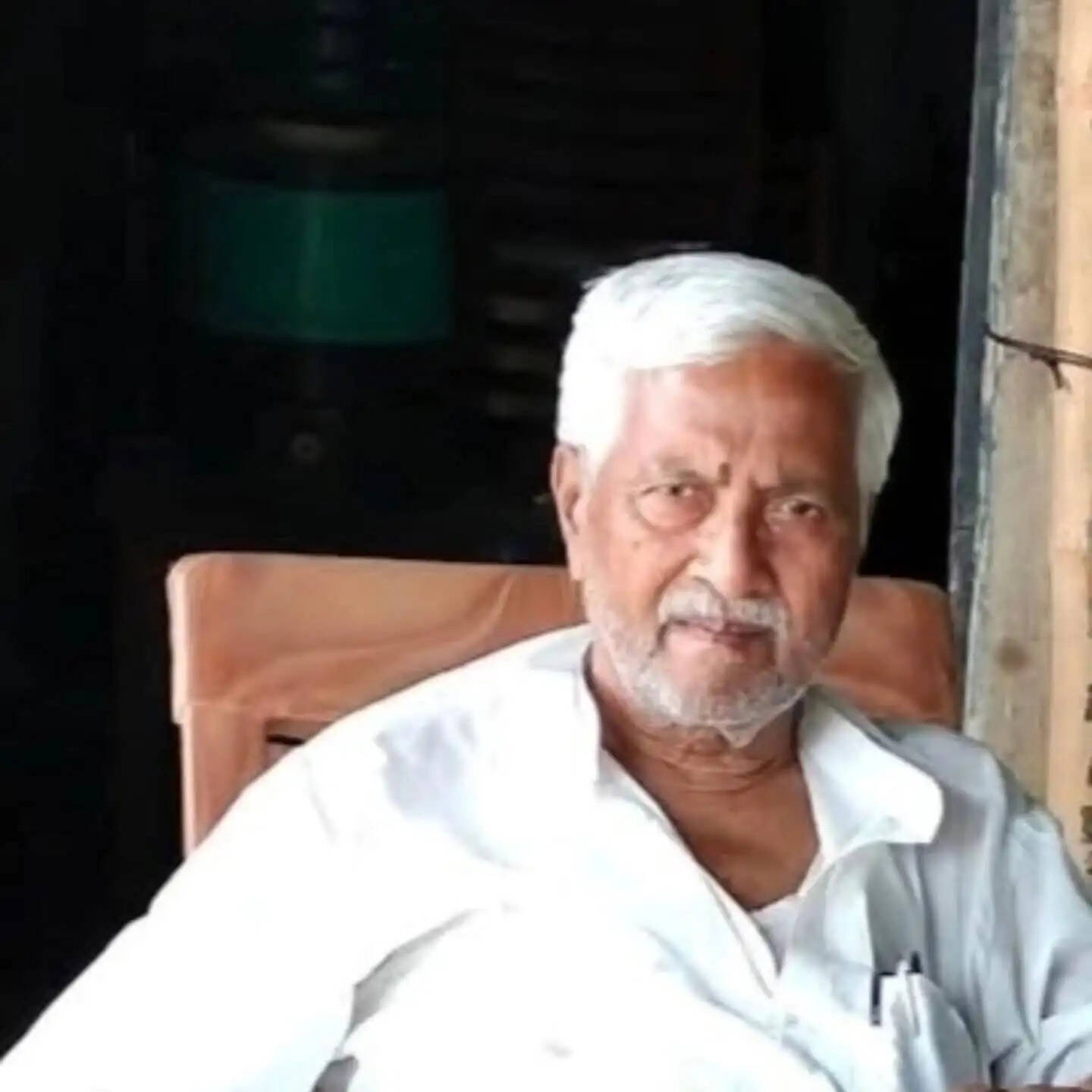 संवेदक एवं समाजसेवी हंसराज यादव के निधन पर शोक , लोगों ने दी श्रद्धांजलि
