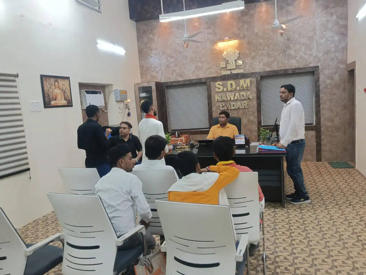 राष्ट्रीय लोक अदालत की सफलता को लेकर विधिक स्वयंसेवकों की हुई बैठक, प्रचार का निर्णय