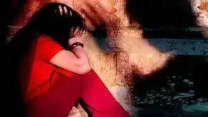 निकाह का झांसा देकर दुष्कर्म करने व अश्लील वीडियो बनाने के आरोप में केस दर्ज