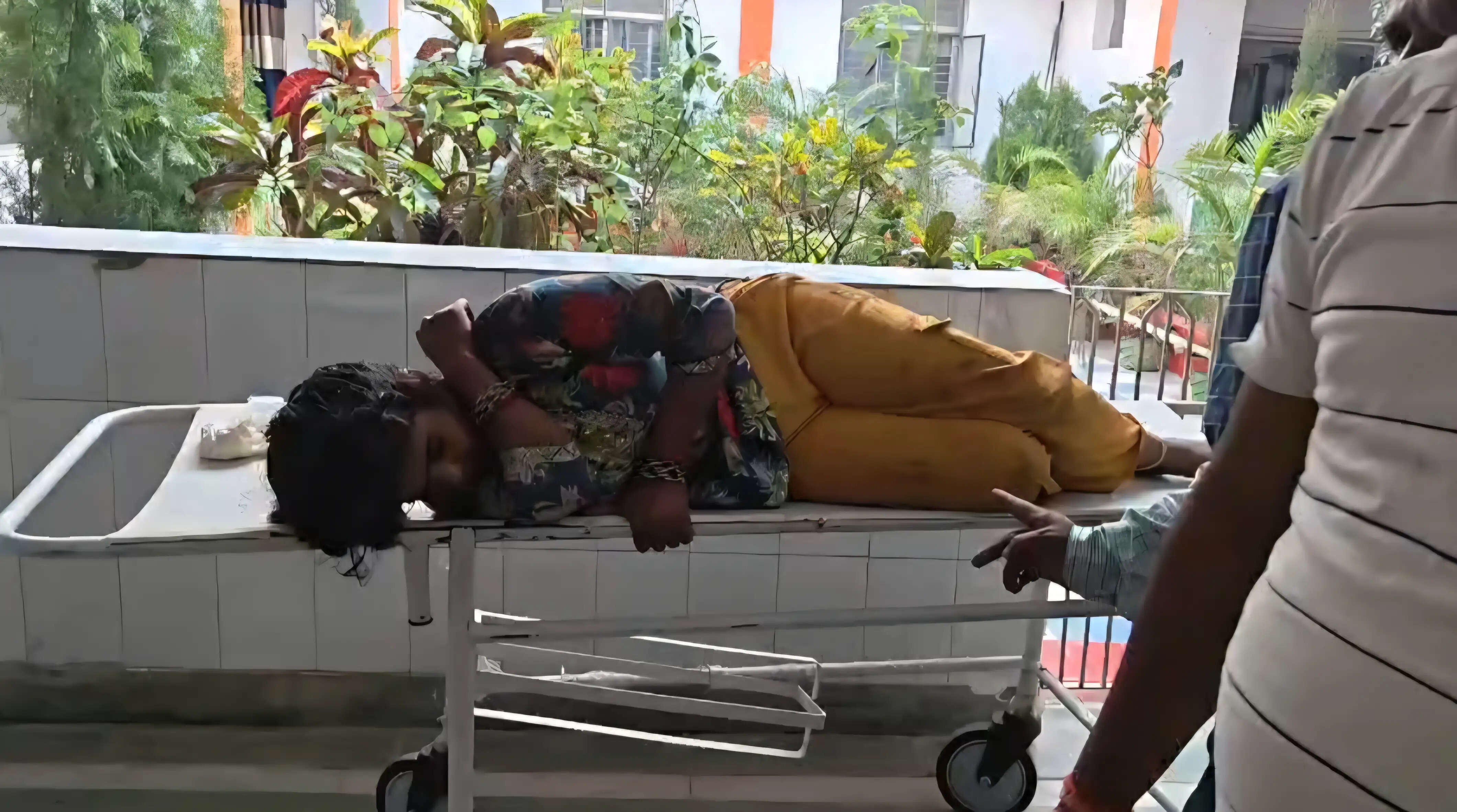 छपरा-सीवान हाईवे पर सड़क हादसे में तीन की मौत, आधा दर्जन घायल