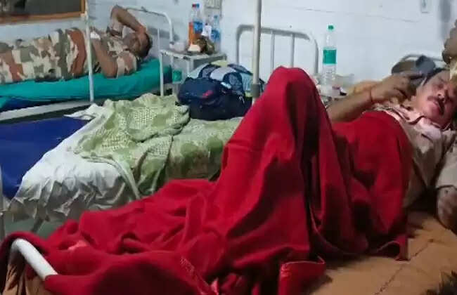 चुनाव ड्यूटी पर आए 28 केंद्रीय जवान फूड पॉयजनिंग के शिकार