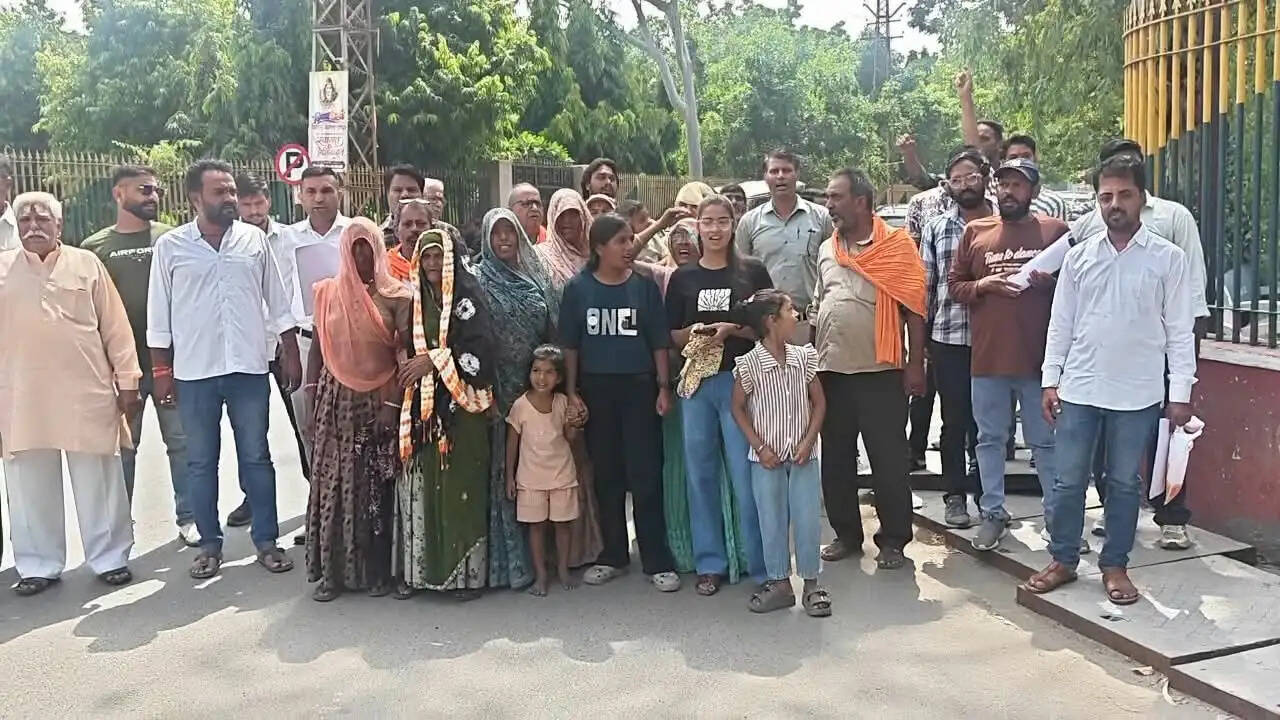 जुझारजी महाराज मंदिर में तोड़फोड़ के विरोध में रैली, दोषियों की गिरफ्तारी की मांग