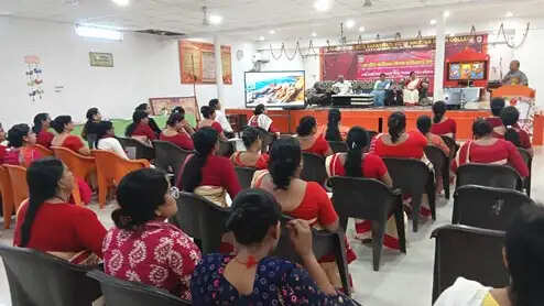 पांच दिवसीय बालिका शिक्षा प्रशिक्षण वर्ग में व्यक्तित्व विकास और संस्कारों पर मंथन