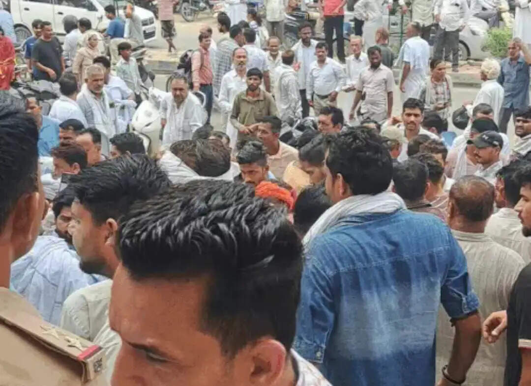 सिरसा: इलाज के दौरान महिला की मौत, परिजनों ने किया हंगामा
