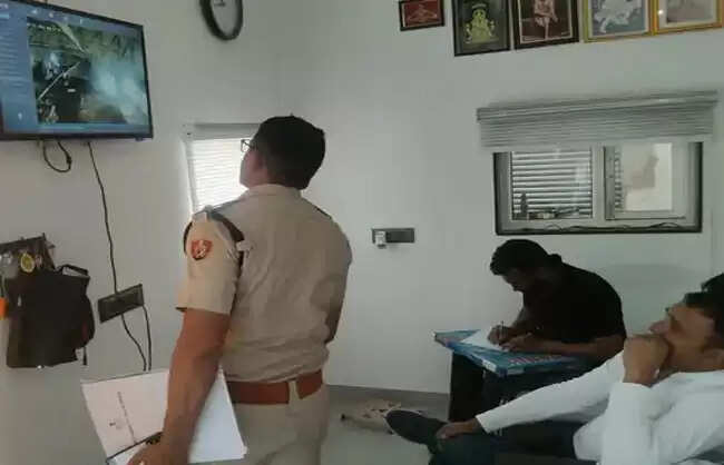 रेवाड़ीः ऑयल मिल के कमरे में मिला युवक का खून से लथपथ शव, पुलिस जांच में जुटी
