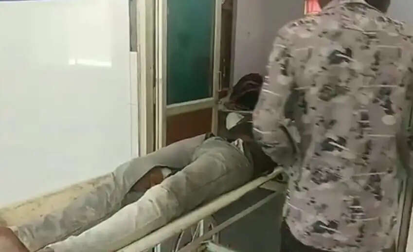 राजगढ़ः तेज रफ्तार ट्रैक्टर की टक्कर से पति-पत्नी व बेटा गंभीर रूप से घायल