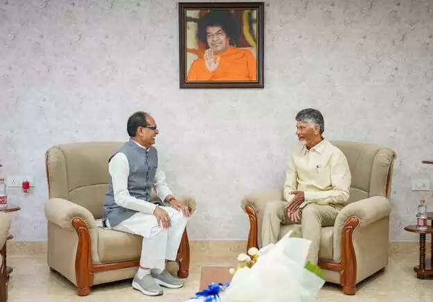 आंध्र प्रदेश के सूखा ग्रस्त जिलों में विशेषज्ञों की टीम भेजेगी केंद्र सरकार : शिवराज सिंह चौहान