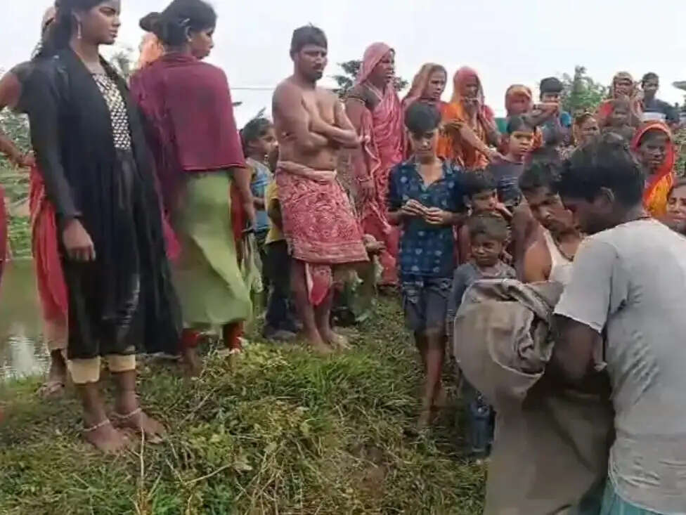 पोखर में डूबने से 63 वर्षीय बुजुर्ग की मौत, गांव में पसरा मातम
