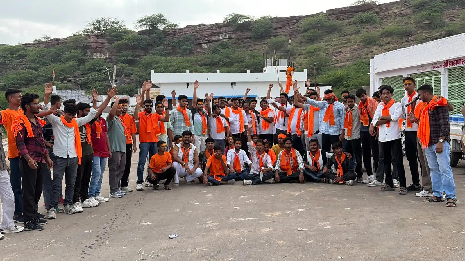 बेरी गंगा से सिद्धनाथ मंदिर तक निकाली कांवड़ यात्रा