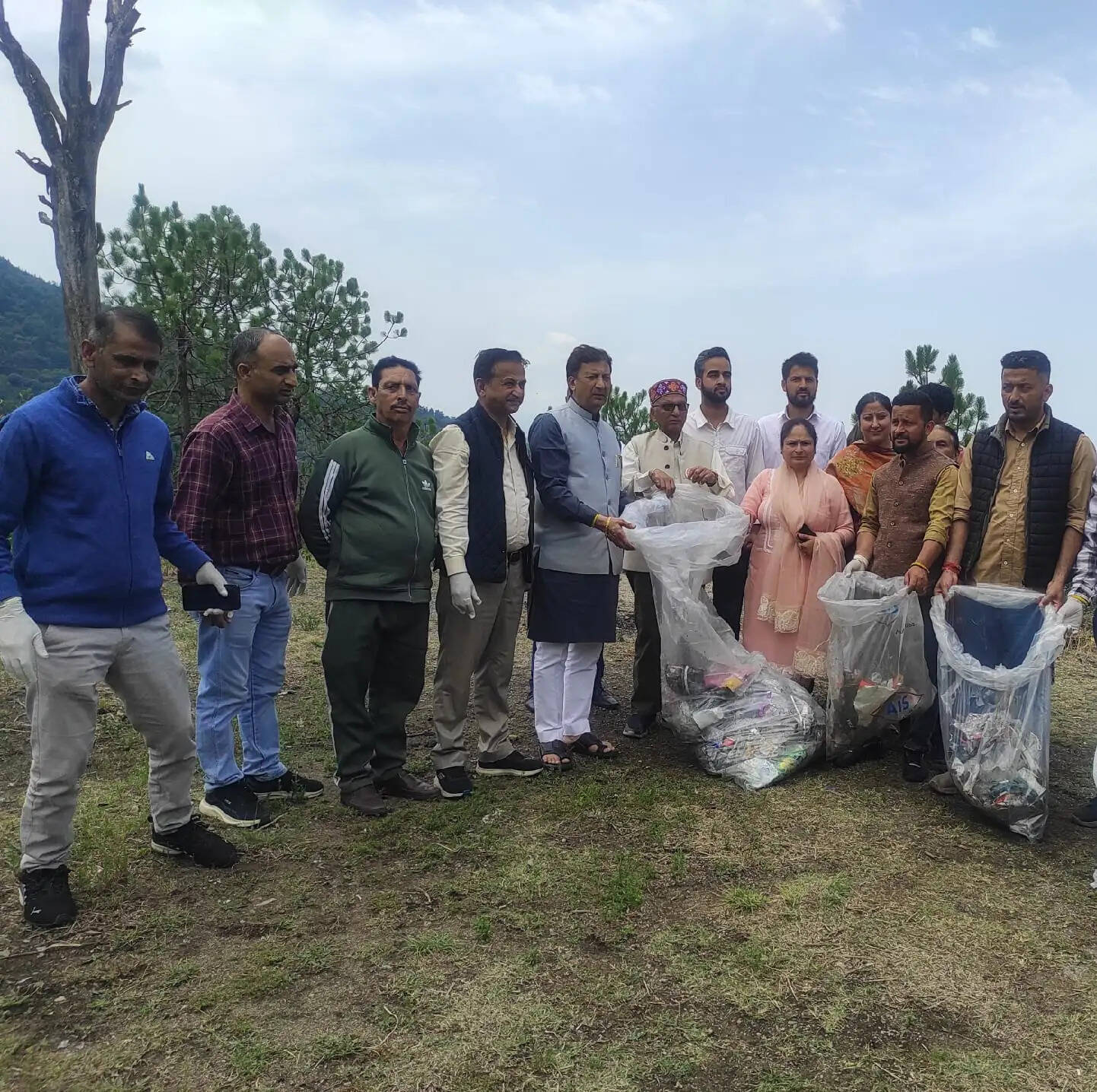पर्यावरण बचाने के लिए हरित क्रांति जरूरी : डॉ. सिकंदर कुमार